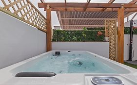 Luxer Holidays